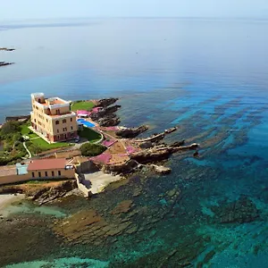 https://villa-las-tronas-hotel-spa.hotelsalgherosardinia.com